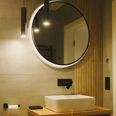 Kacik Na Dolinie Nyaraló Groń